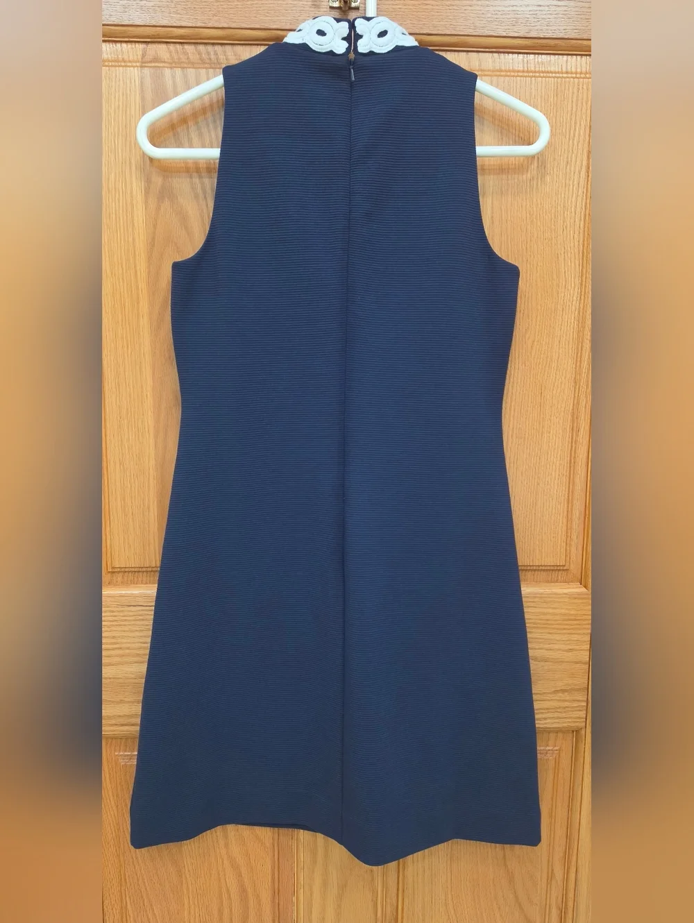 Lilly Pulitzer Callista Dress navy sleeveless dress w/gold lace details, XS, pre - Picture 5 of 16